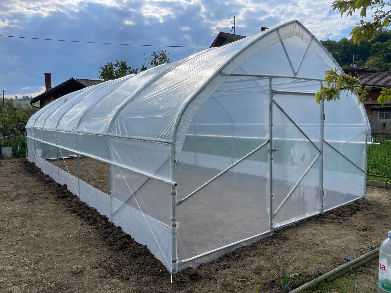 ARX 40 plastenik — montaža na terenu